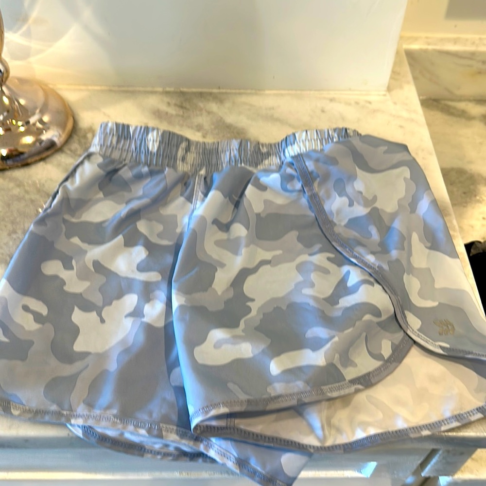 White camo leggings!